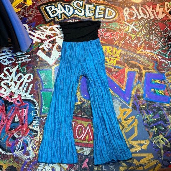 Vintage 80s Coco Avante Crinkle Satin Wide-Leg Jumpsuit – blue, black - Pop Star - Picture 1 of 10